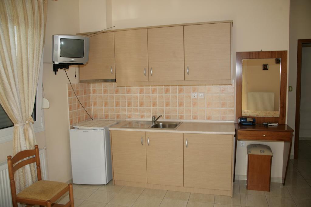 Elanthi Hostel Καστοριά Δωμάτιο φωτογραφία
