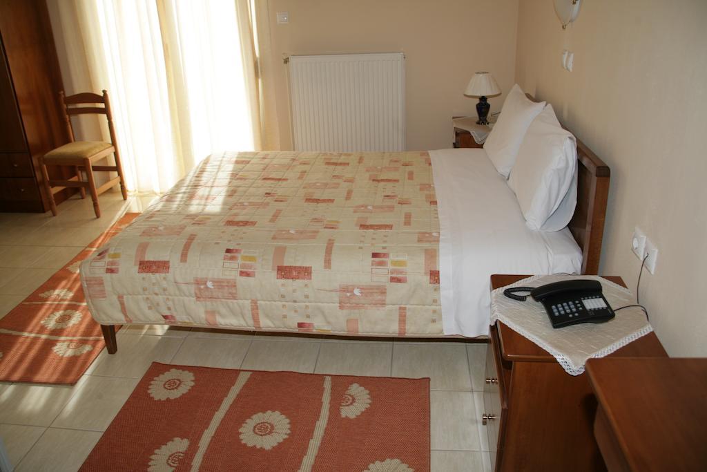 Elanthi Hostel Καστοριά Δωμάτιο φωτογραφία